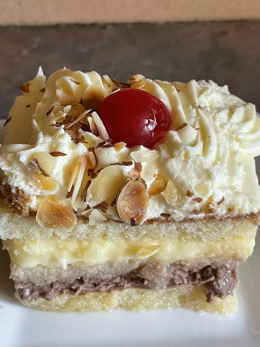 Bruno's Bakery/ Guiseppe's Picture 7