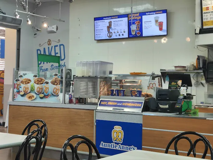 Auntie Anne's Picture 2