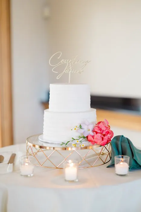 Dice's Creative Cakes Picture 7