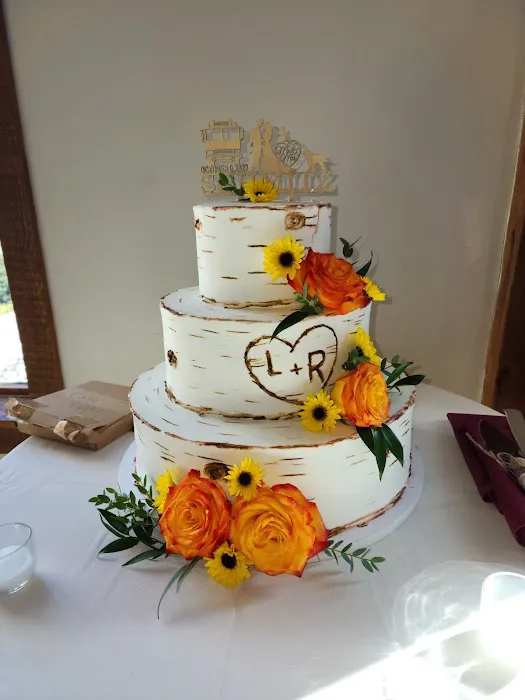 Dice's Creative Cakes Picture 10