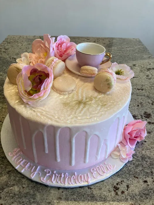 Dice's Creative Cakes Picture 3