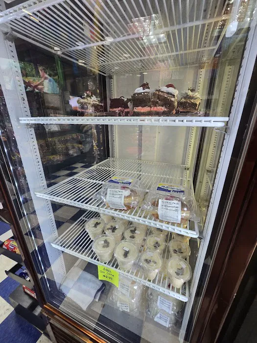 El Encanto Bakery Picture 1