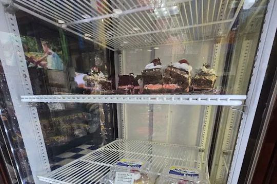 El Encanto Bakery