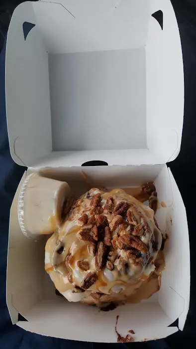 Cinnabon Picture 6