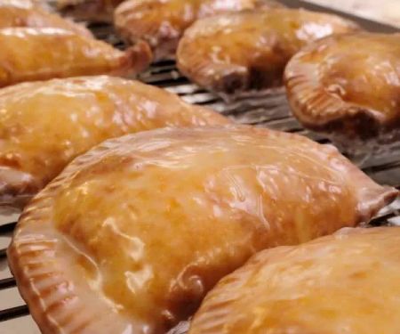 Charlies' Confection Connection