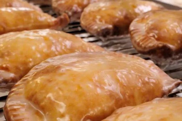 Charlies' Confection Connection