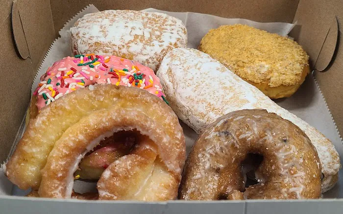 Tobey's Donut Shop Picture 4