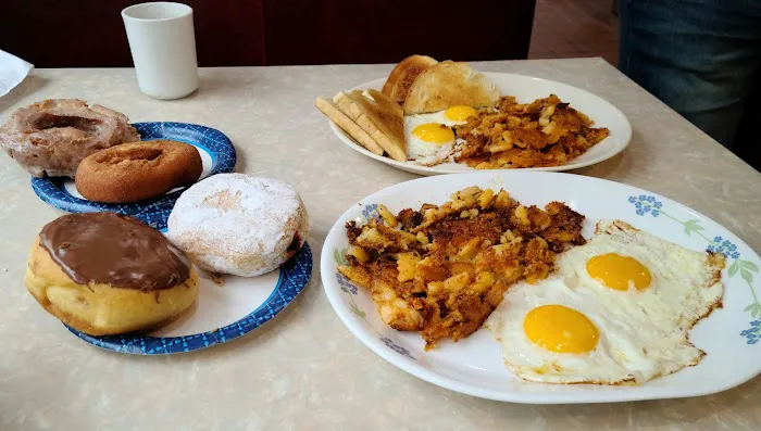 Tobey's Donut Shop Picture 8