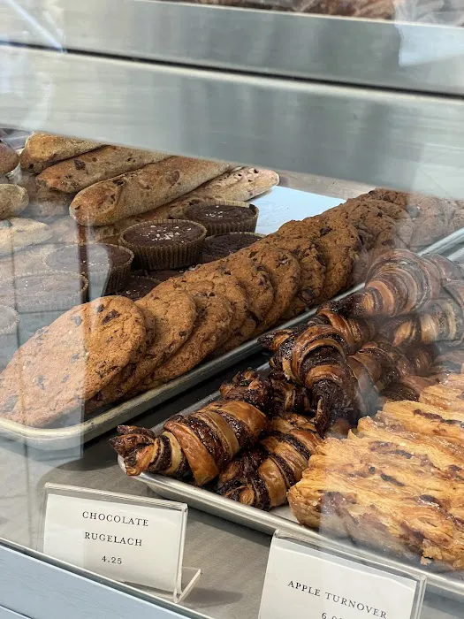 Liv Breads Artisan Bakery and Coffee Bar Picture 7