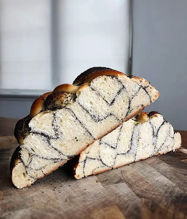 Born & Braid Artisan Bakery Picture 2