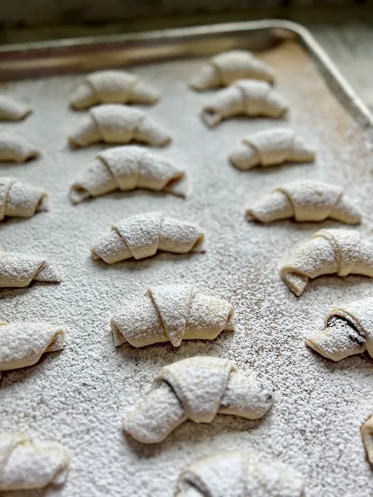 Born & Braid Artisan Bakery Picture 6