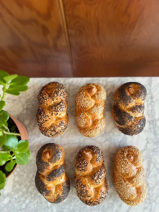 Born & Braid Artisan Bakery Picture 5
