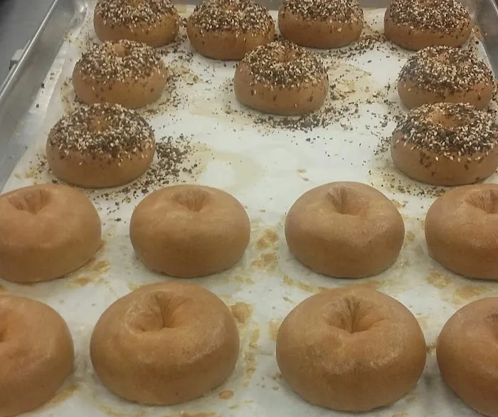 Bagel Chateau Picture 10