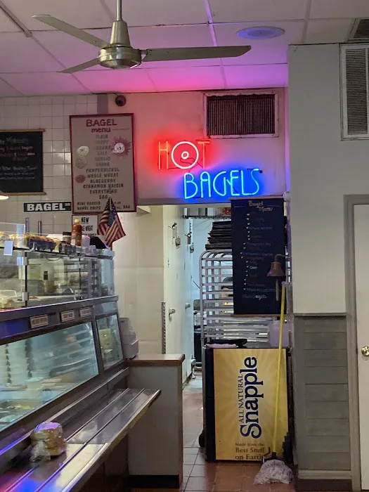 Bagel Chateau Picture 5