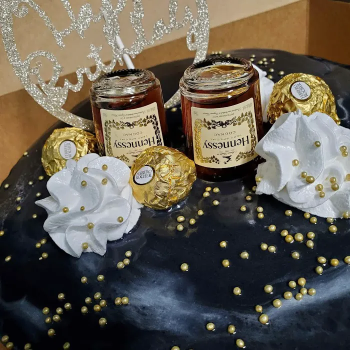 Aaliyah's Bakery Picture 9