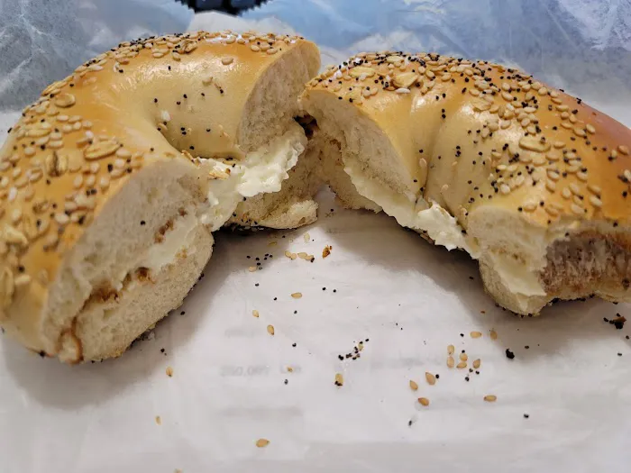 Sam's Bagels Deli and Cafe Picture 9