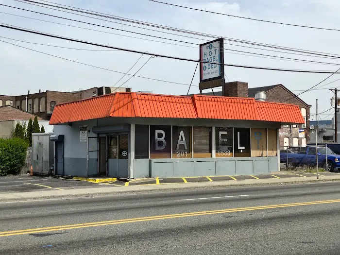 M&J Hot Bagel and Deli Picture 3
