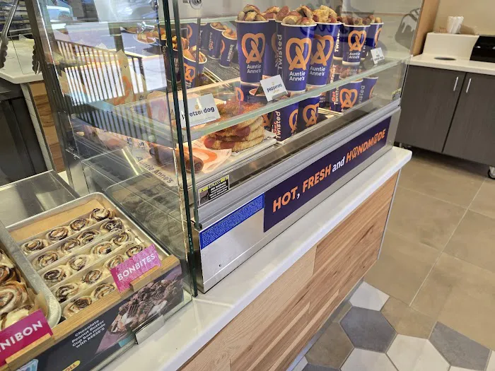 Cinnabon Picture 3