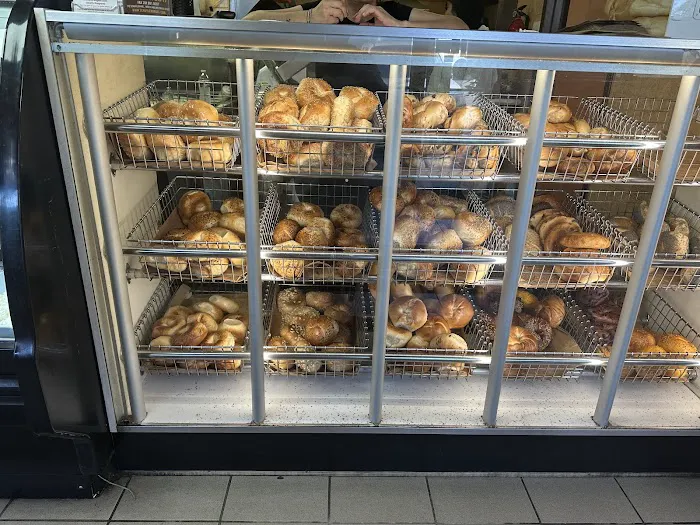 Schuyler Bagels Picture 9