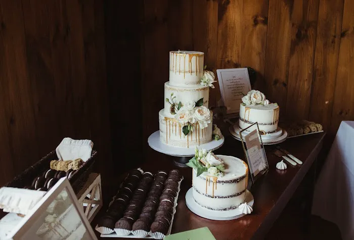 The Sandpiper Cake Shop Picture 1