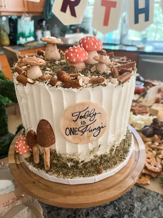 The Sandpiper Cake Shop Picture 9