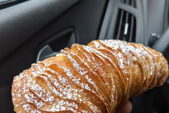 Botto's Bakery