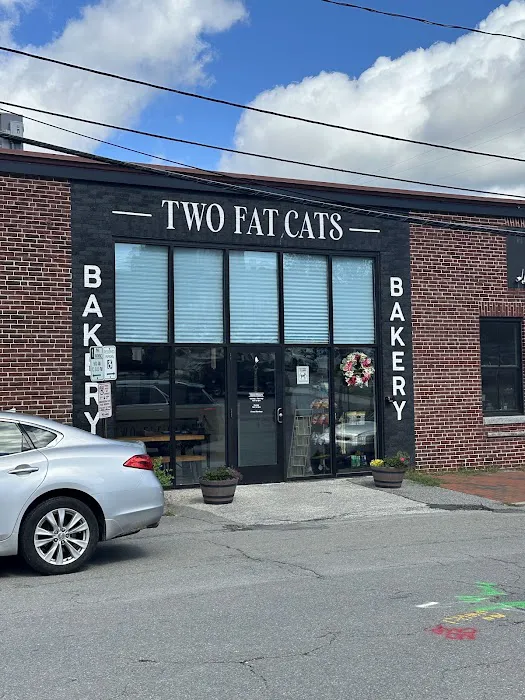 Two Fat Cats Bakery Picture 6