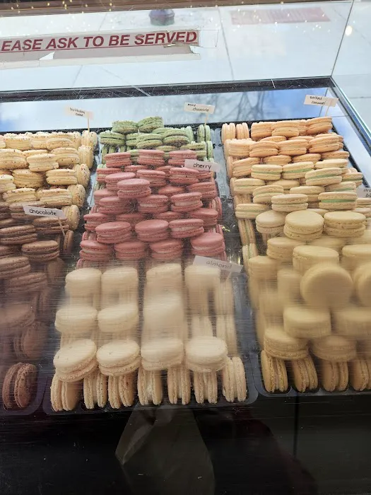 Caramel French Patisserie Picture 5