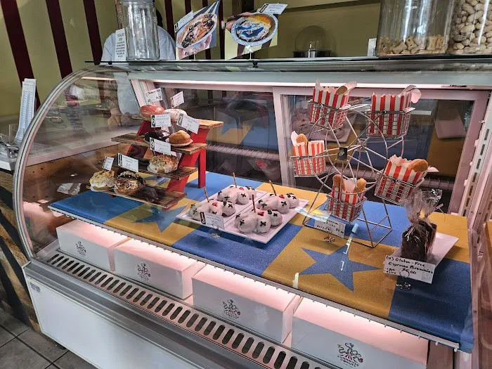 Funhouse Donuts Picture 4