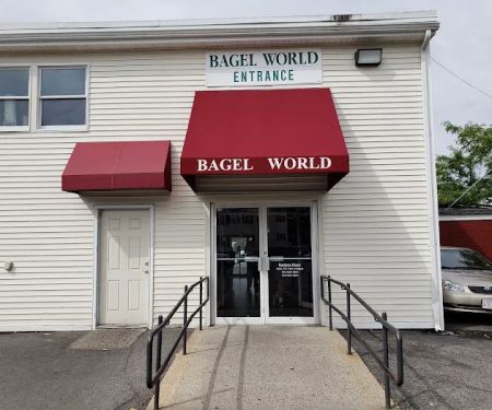Bagel World II Bakery & Deli