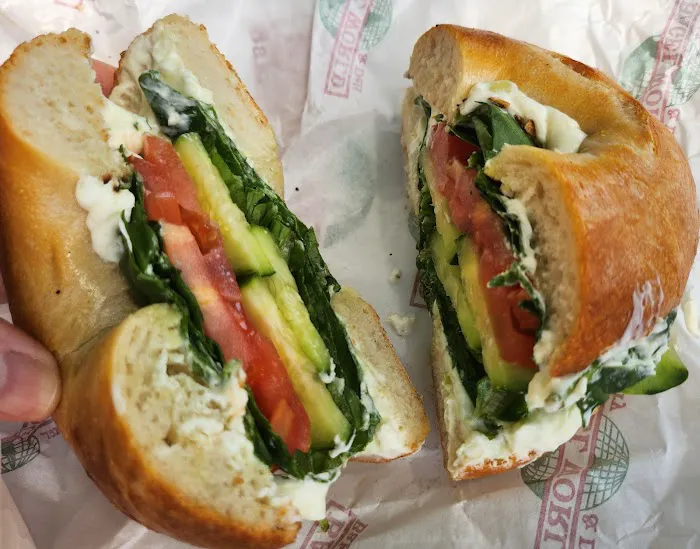Bagel World II Bakery & Deli Picture 2