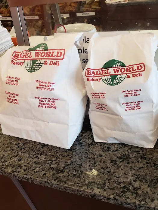 Bagel World II Bakery & Deli Picture 3