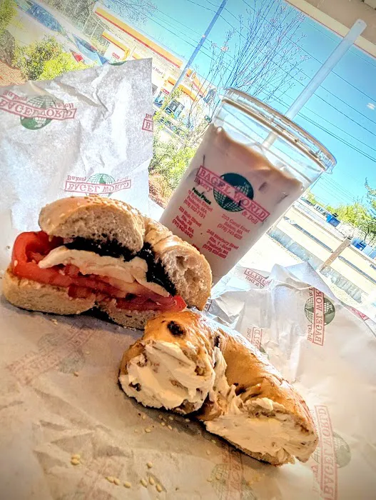 Bagel World II Bakery & Deli Picture 9