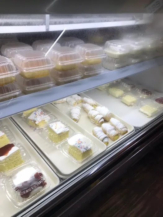 Panaderia y Reposteria Ceballos Bakery Picture 3
