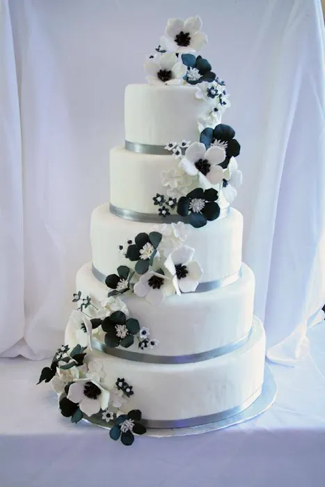 Sugar Dusted Bakers LLC Picture 10
