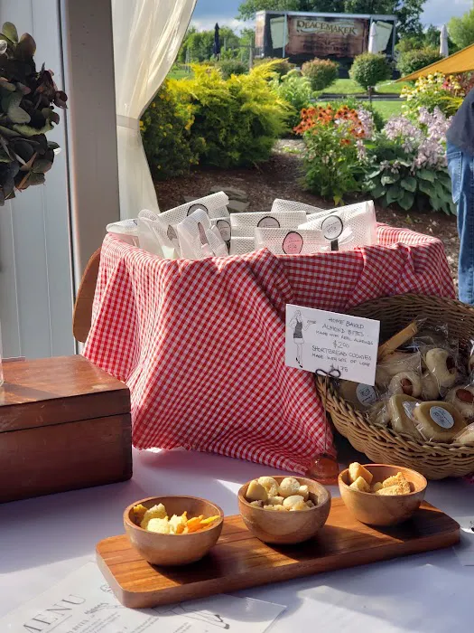 Clarisse's Cottage Picture 6
