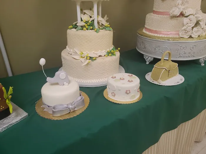 Christine's Bake Shop Picture 7