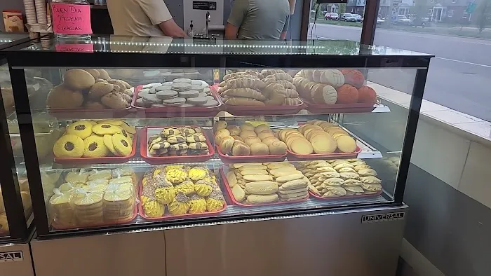 Las Delicias Bakery Picture 2