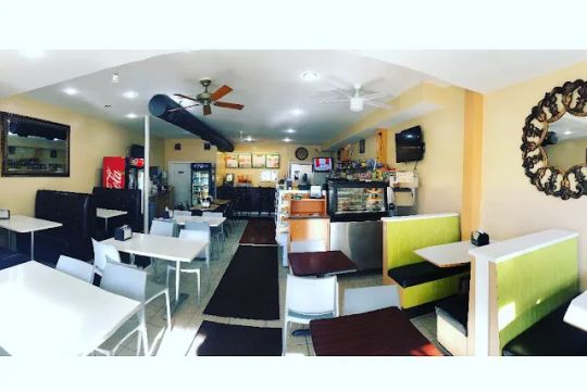 J&E Bakery & Deli