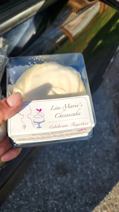 Lisa Marie’s Cheesecake and Dessert Picture 1