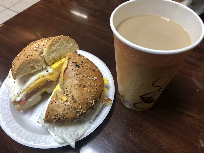 Mel's Bagel & Deli Picture 3