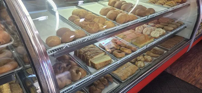 Pan Caliente Bakery Picture 4