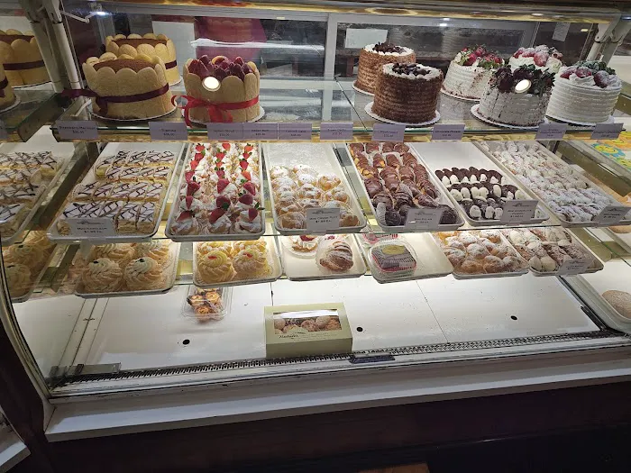 Natale's Summit Bakery Picture 4