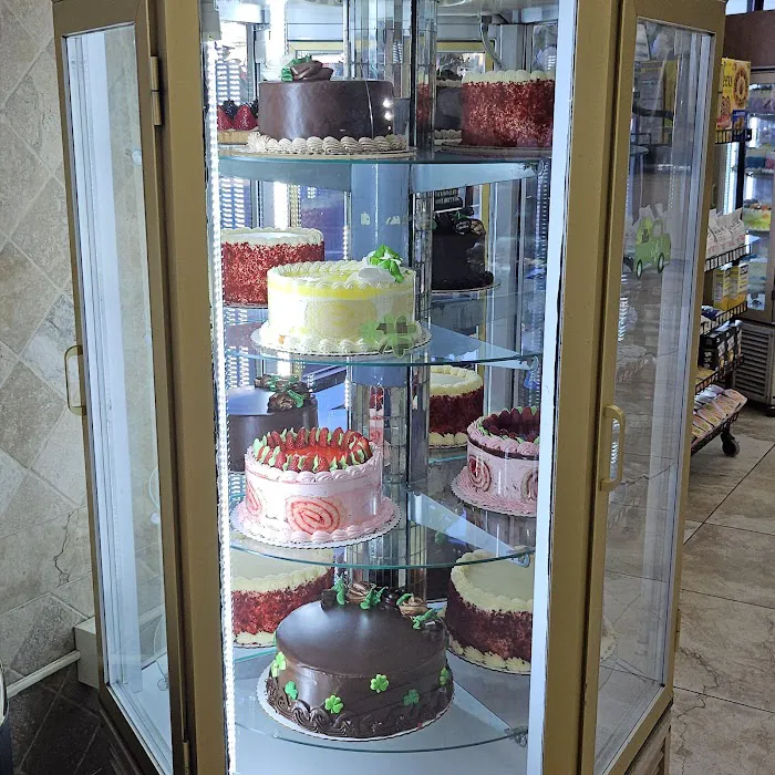 Calandra's Bakery Picture 5