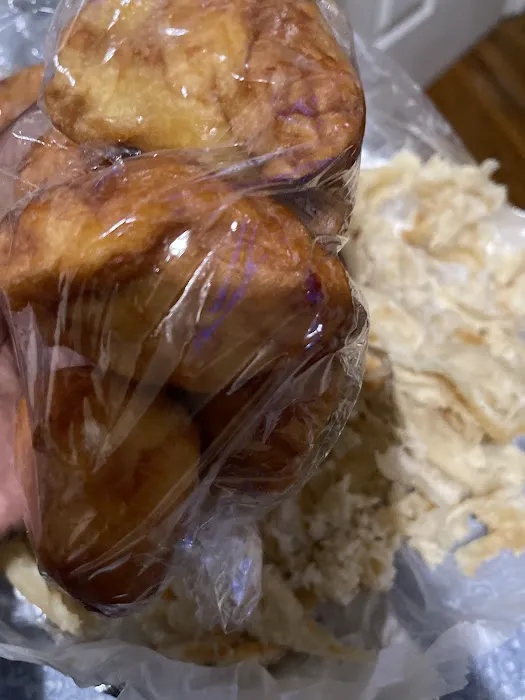 Cynthia's Caribbean Bakery Picture 3