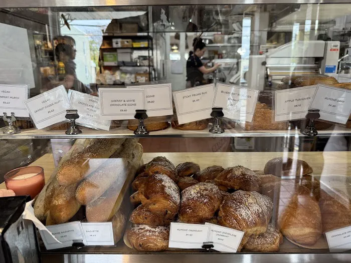 Petite B Bakery Picture 7