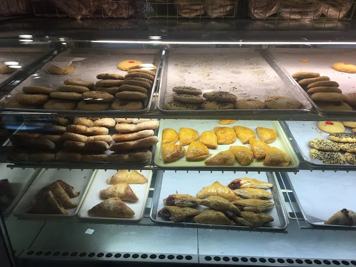 Las Cubanitas Bake Shop Picture 5