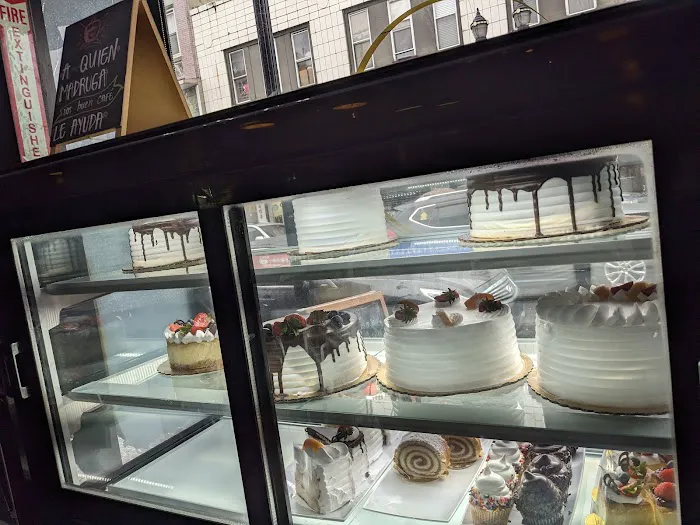Recoleta Argentine Bakery-Cafe Picture 3