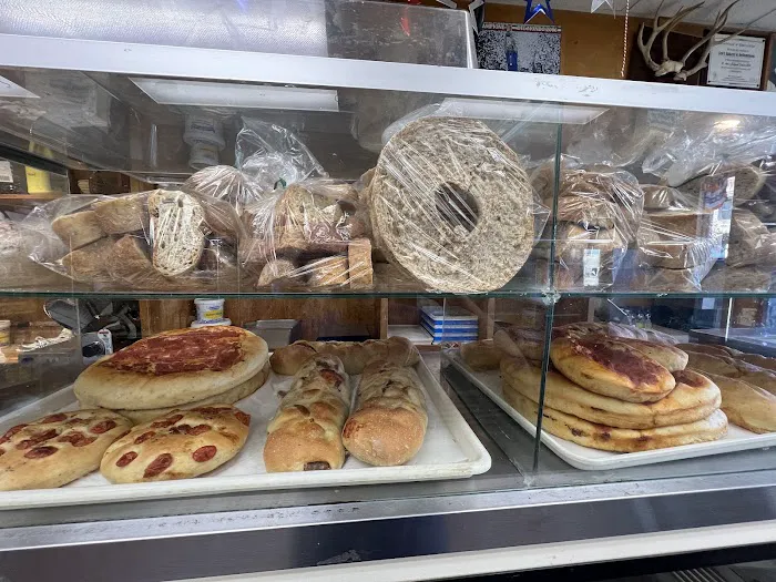 Leo's Bakery & Deli Picture 3