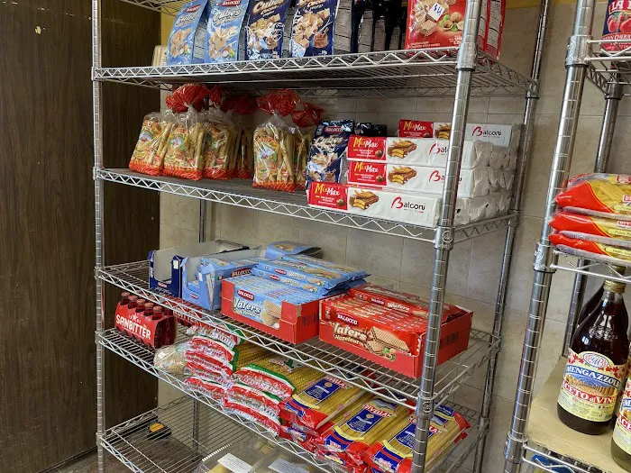 Leo's Bakery & Deli Picture 4